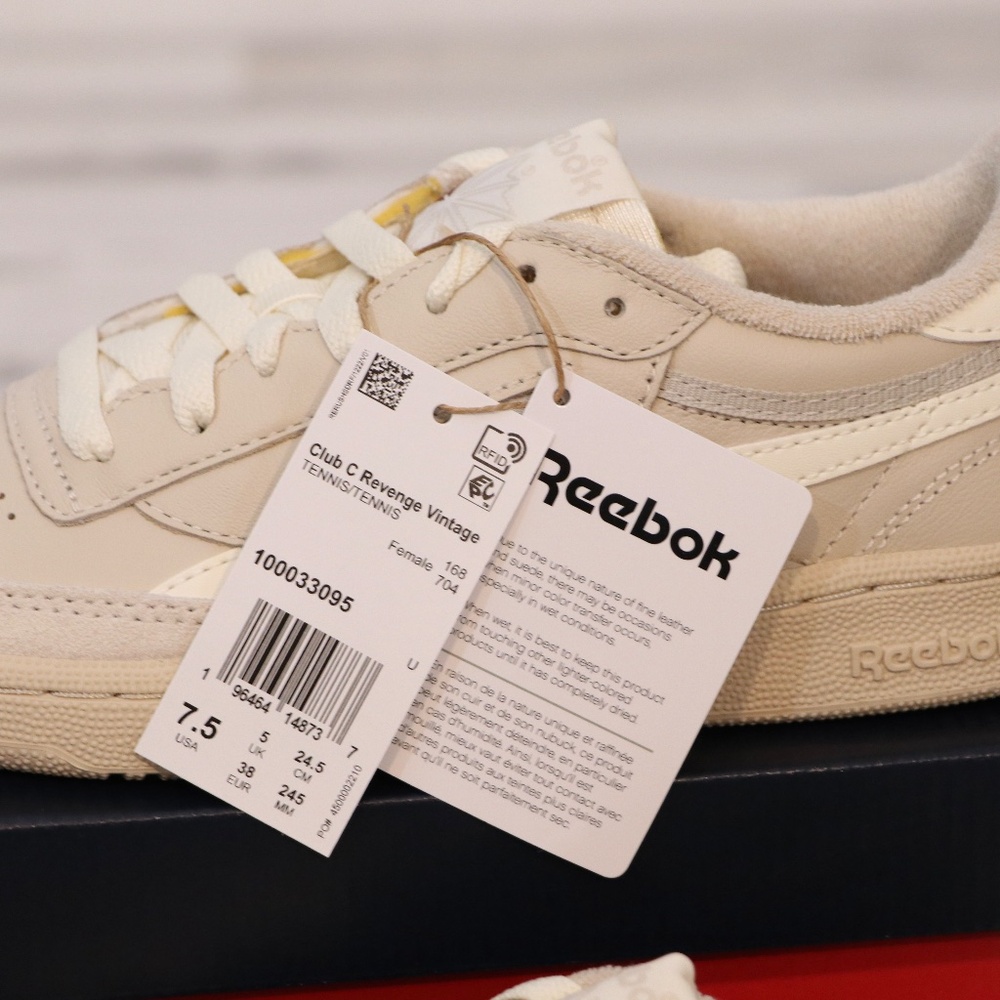 Reebok Women's Club C Revenge Sneaker, Stucco/Vintage Chalk/Paperwhite, 7.5 - Picture 9 of 10